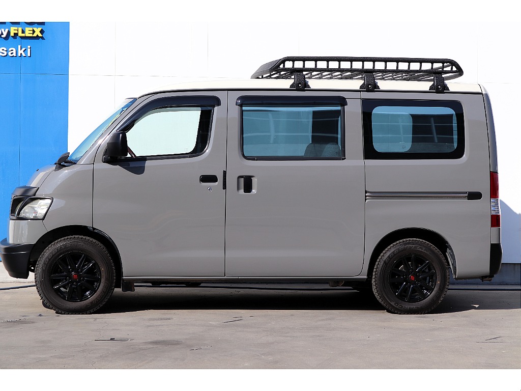 ハイエースセカンド高崎店にて展示中♪027-384-3591