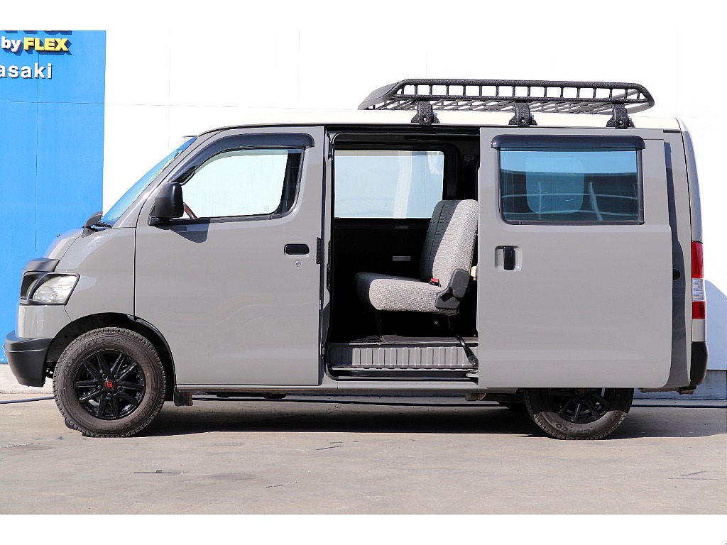 ハイエースセカンド高崎店にて展示中♪027-384-3591