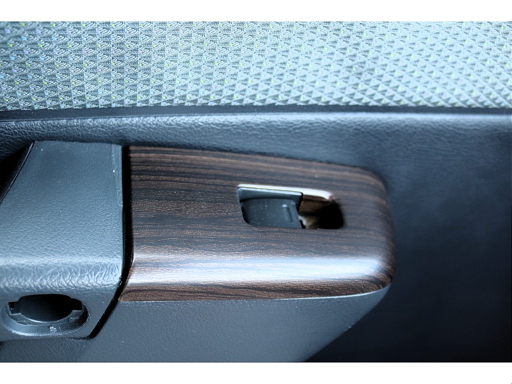 ハイエースセカンド高崎店にて展示中♪027-384-3591