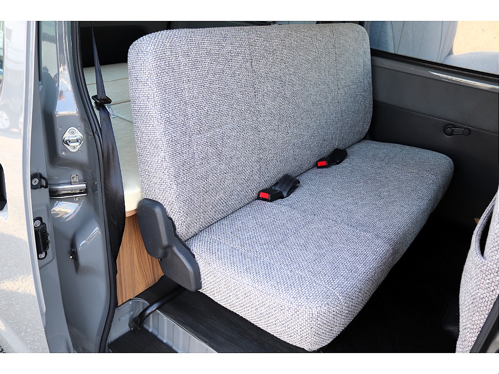 ハイエースセカンド高崎店にて展示中♪027-384-3591