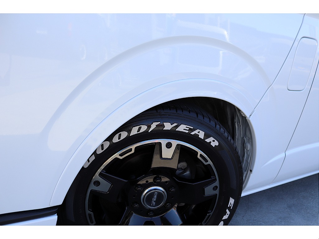 ハイエース高崎店にて展示中♪027-329-5670