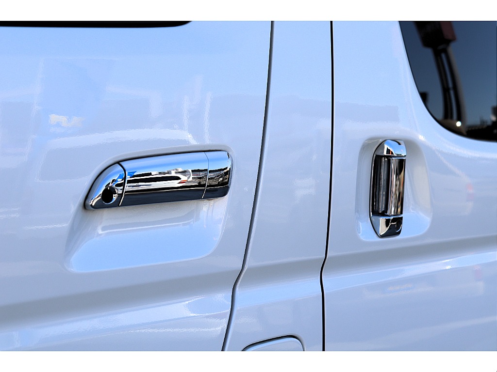 ハイエース高崎店にて展示中♪027-329-5670