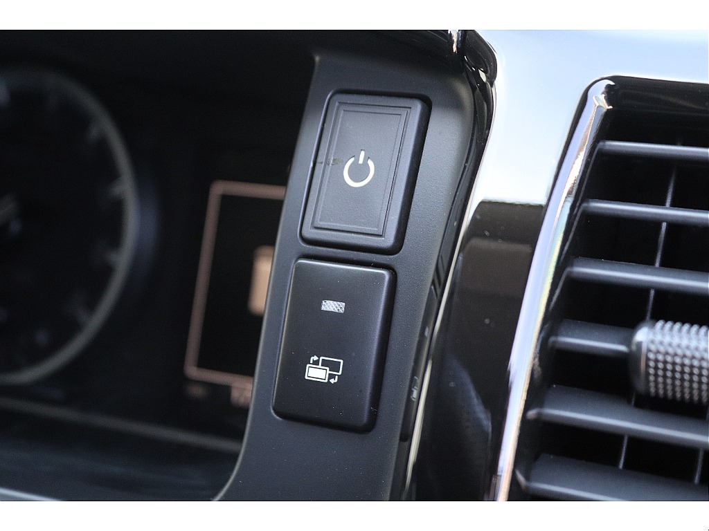 ハイエース高崎店にて展示中♪027-329-5670