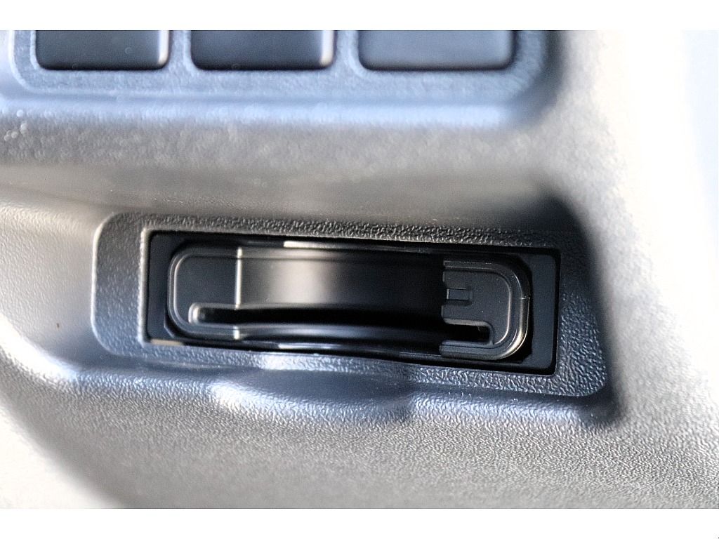 ハイエース高崎店にて展示中♪027-329-5670