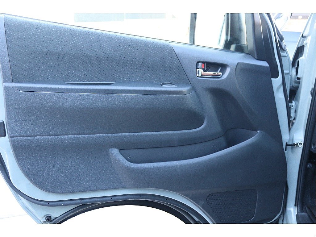 ハイエース高崎店にて展示中♪027-329-5670