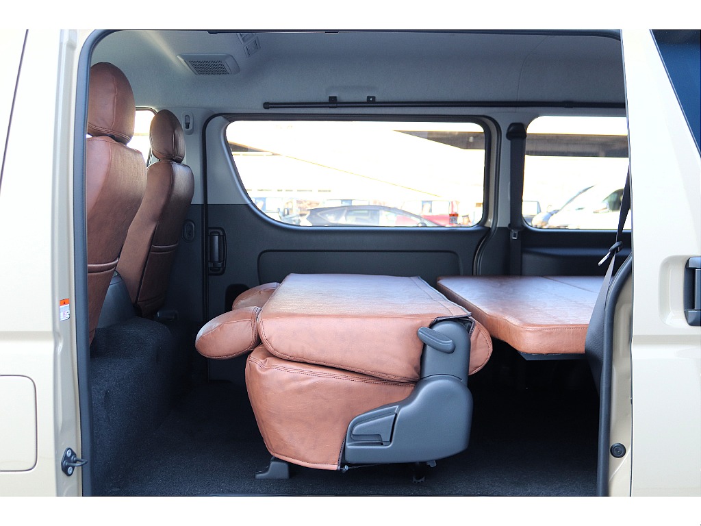 ハイエース高崎店にて展示中♪027-329-5670