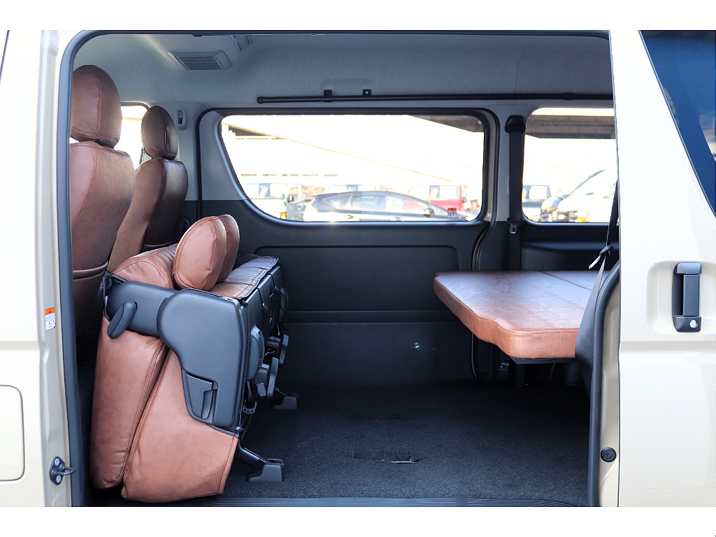 ハイエース高崎店にて展示中♪027-329-5670