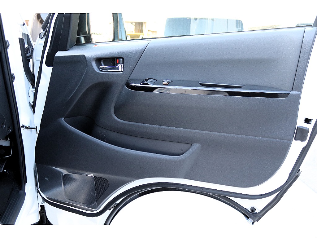 ハイエース高崎店にて展示中♪027-329-5670