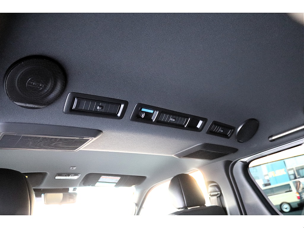 ハイエース高崎店にて展示中♪０２７－３２９－５６７０