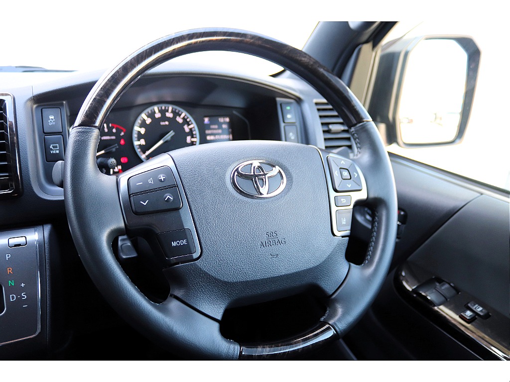 ハイエース高崎店にて展示中♪027-329-5670