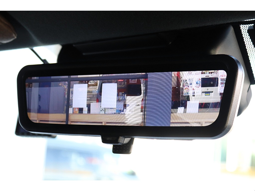 ハイエース高崎店にて展示中♪027-329-5670