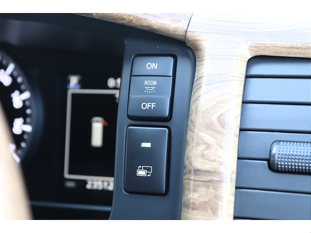 ハイエース高崎店にて展示中♪027-329-5670