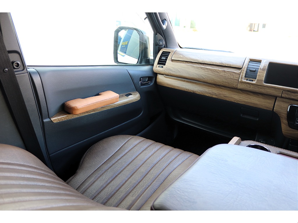 ハイエース高崎店にて展示中♪027-329-5670