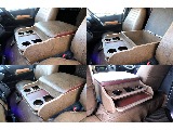 ブラウンレザー調のセンターコンソールBOX付！！ドリンクホルダーや大容量の収納も！！