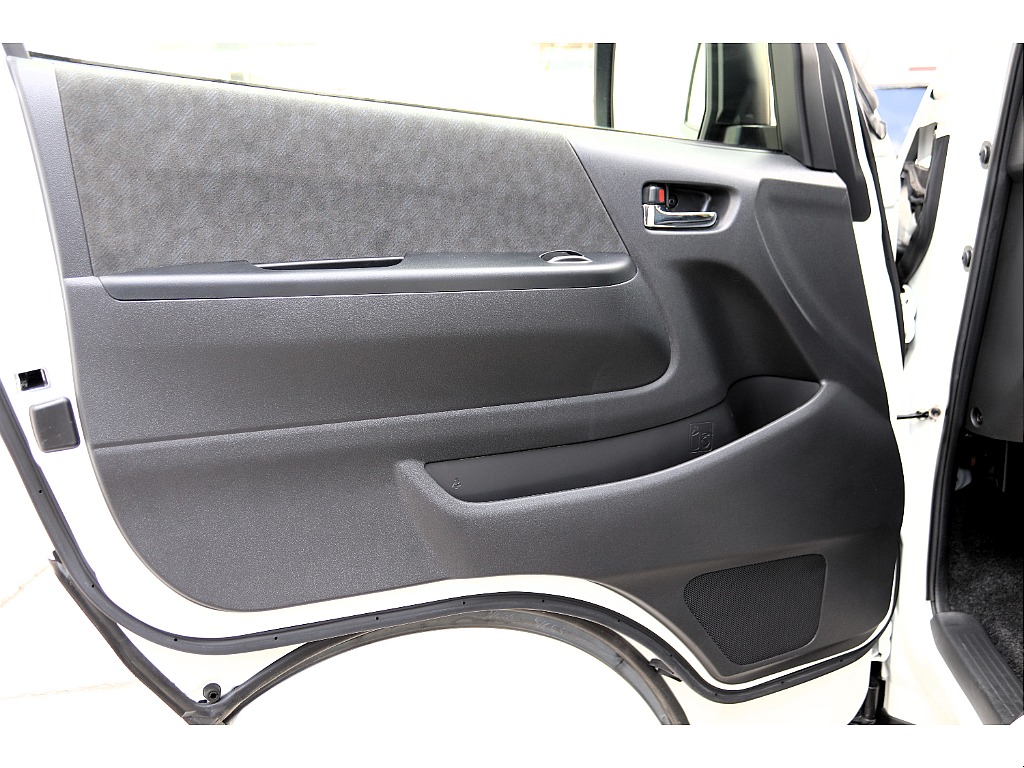 ハイエース高崎店にて展示中♪027-329-5670