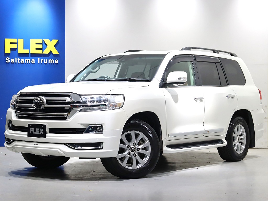 入間店にまたまたランクル200ZXが新入庫！！