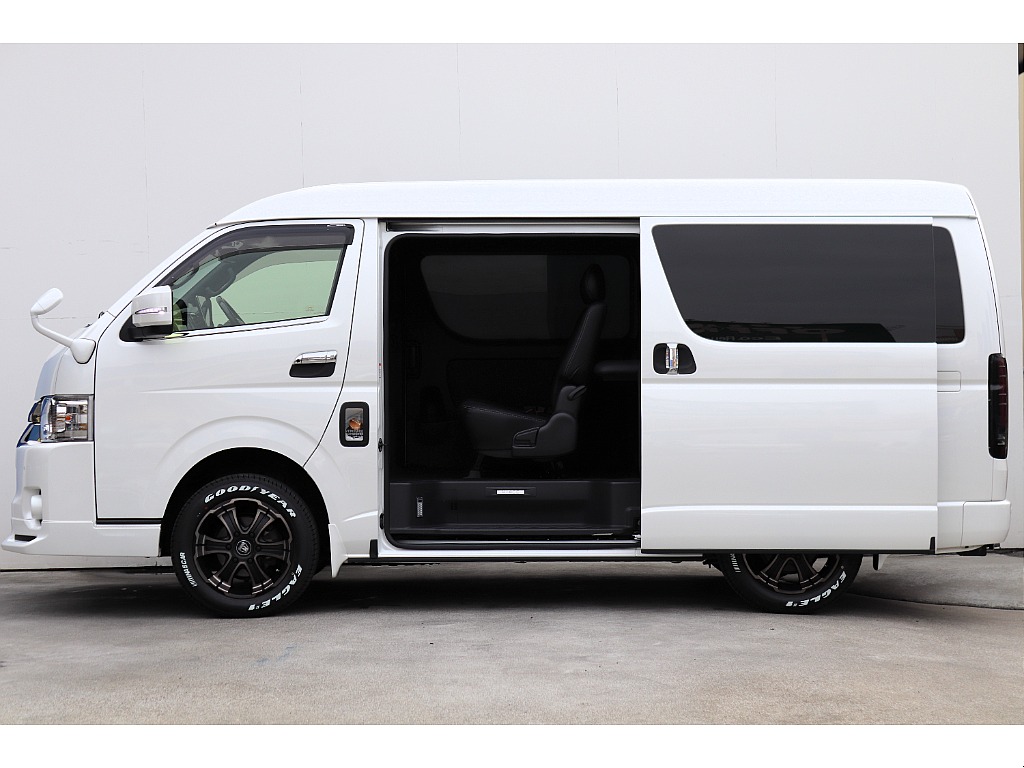 ハイエース高崎店にて展示中♪027-329-5670