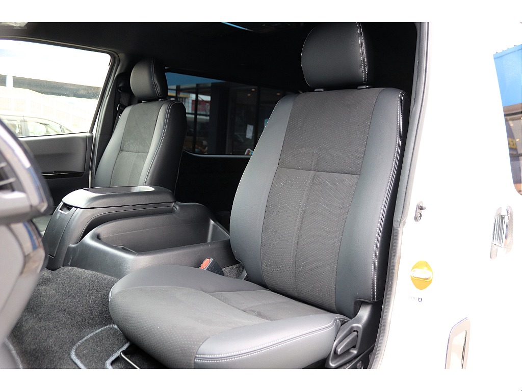 ハイエース高崎店にて展示中♪027-329-5670