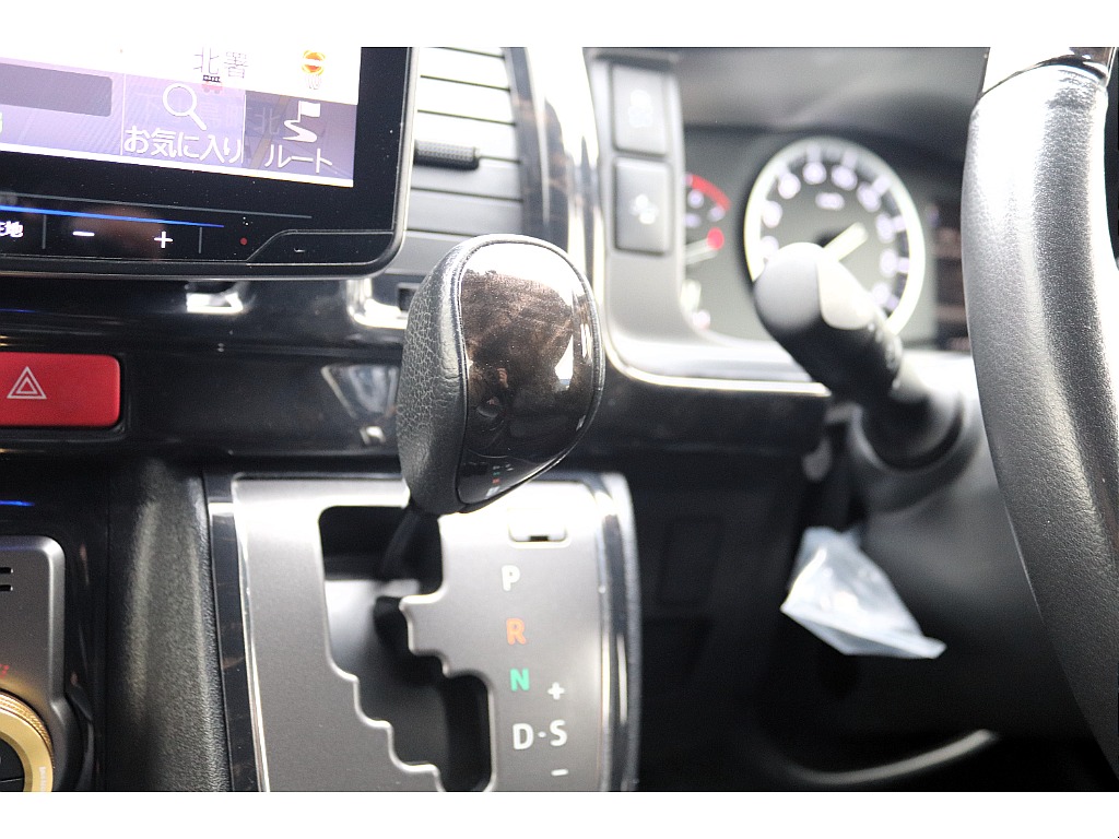 ハイエース高崎店にて展示中♪027-329-5670