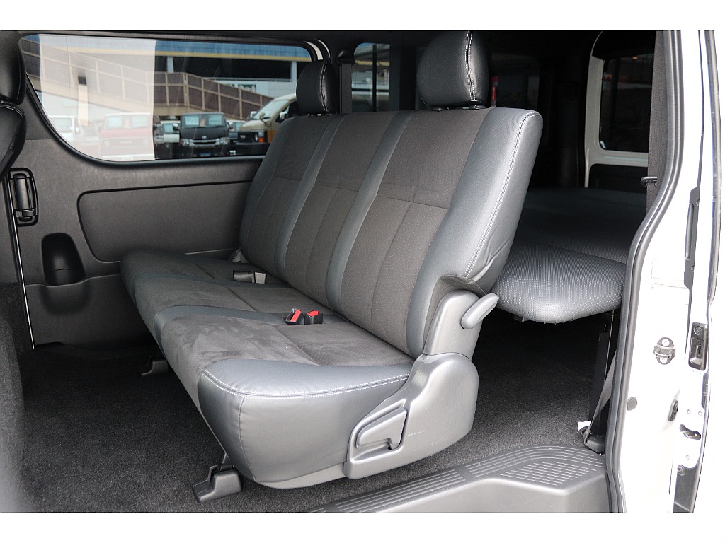 ハイエース高崎店にて展示中♪027-329-5670