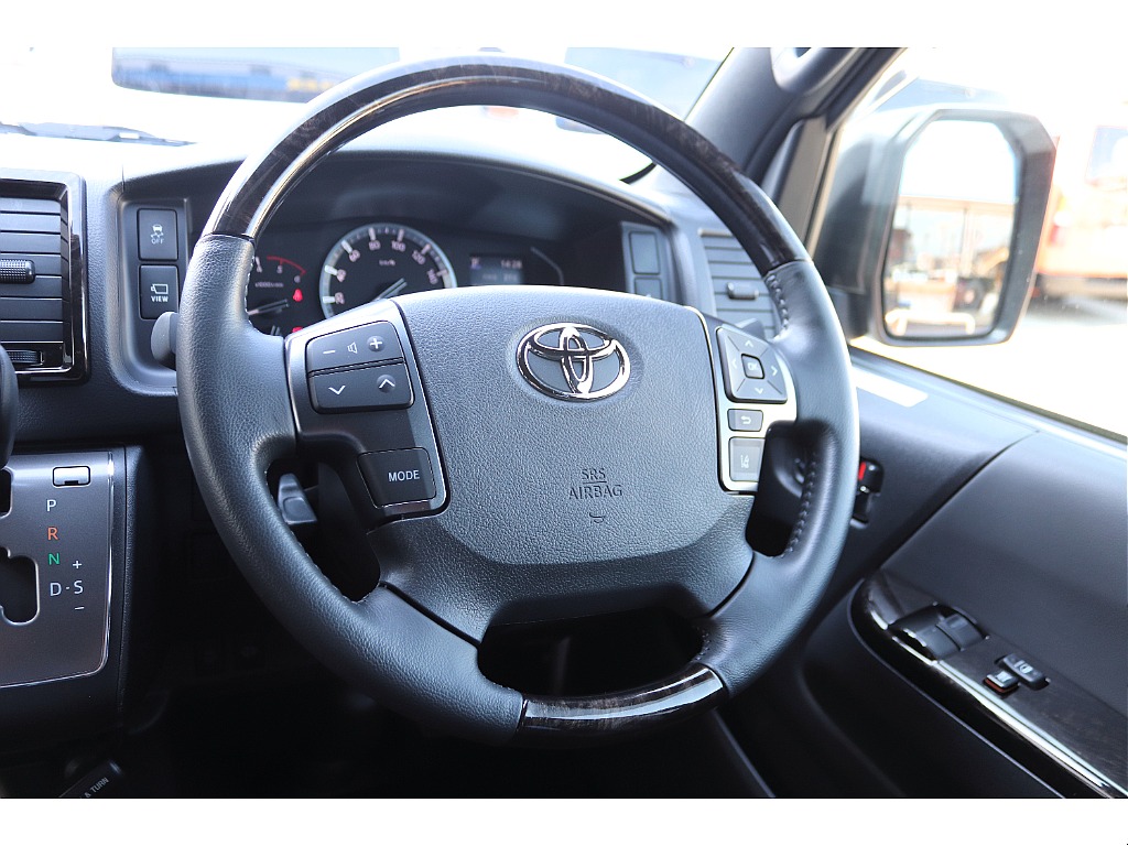 ハイエース高崎店にて展示中♪027-329-5670