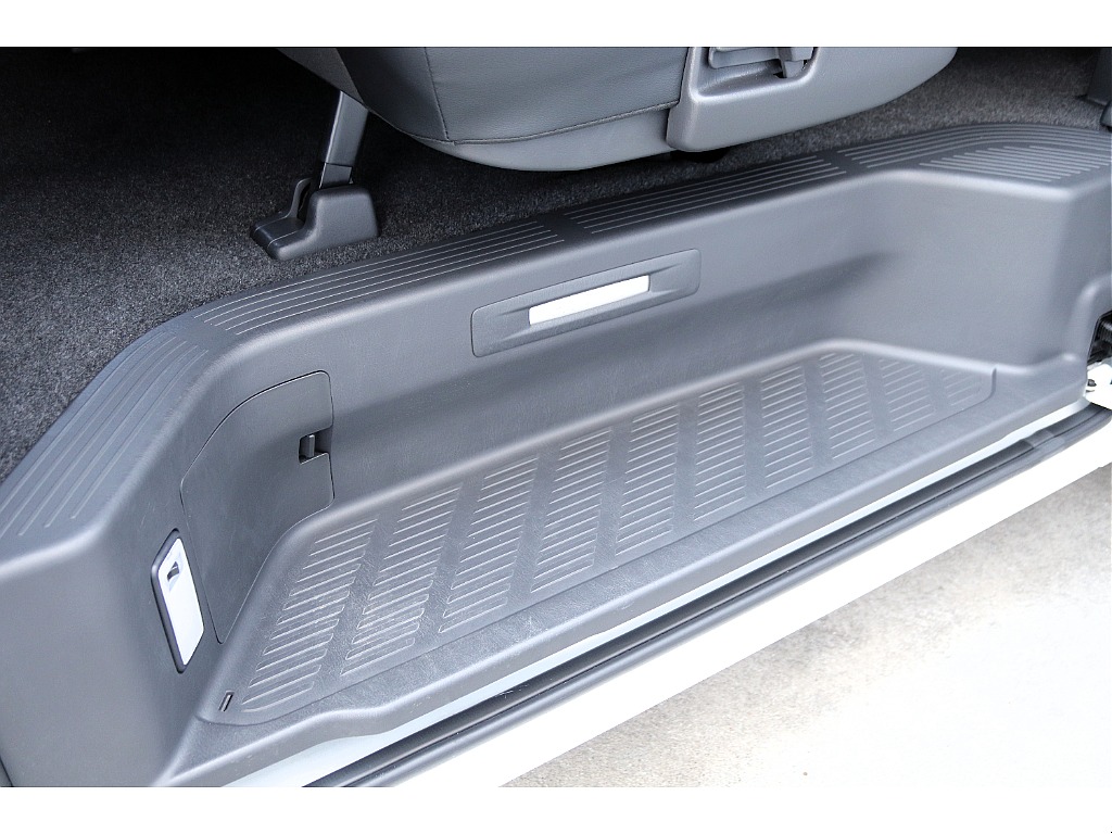 ハイエース高崎店にて展示中♪027-329-5670