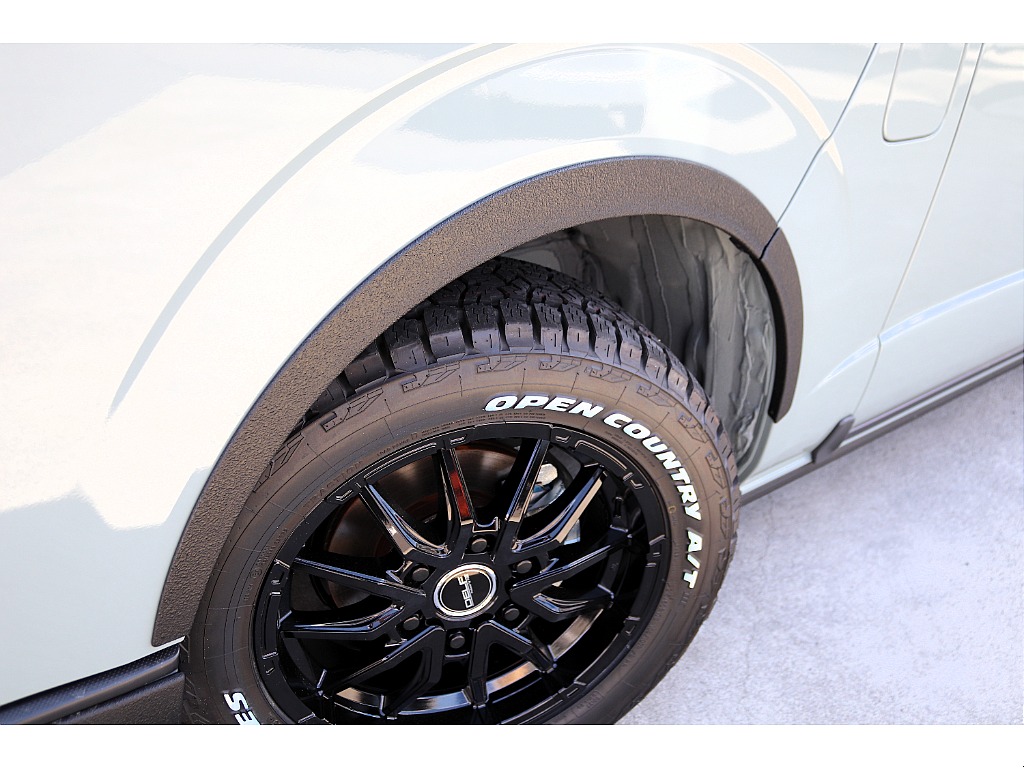 ハイエース高崎店にて展示中♪027-329-5670