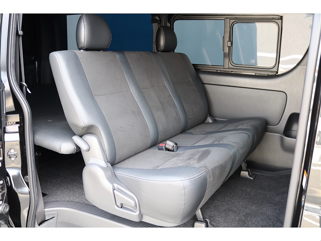 ハイエース高崎店にて展示中♪027-329-5670！！