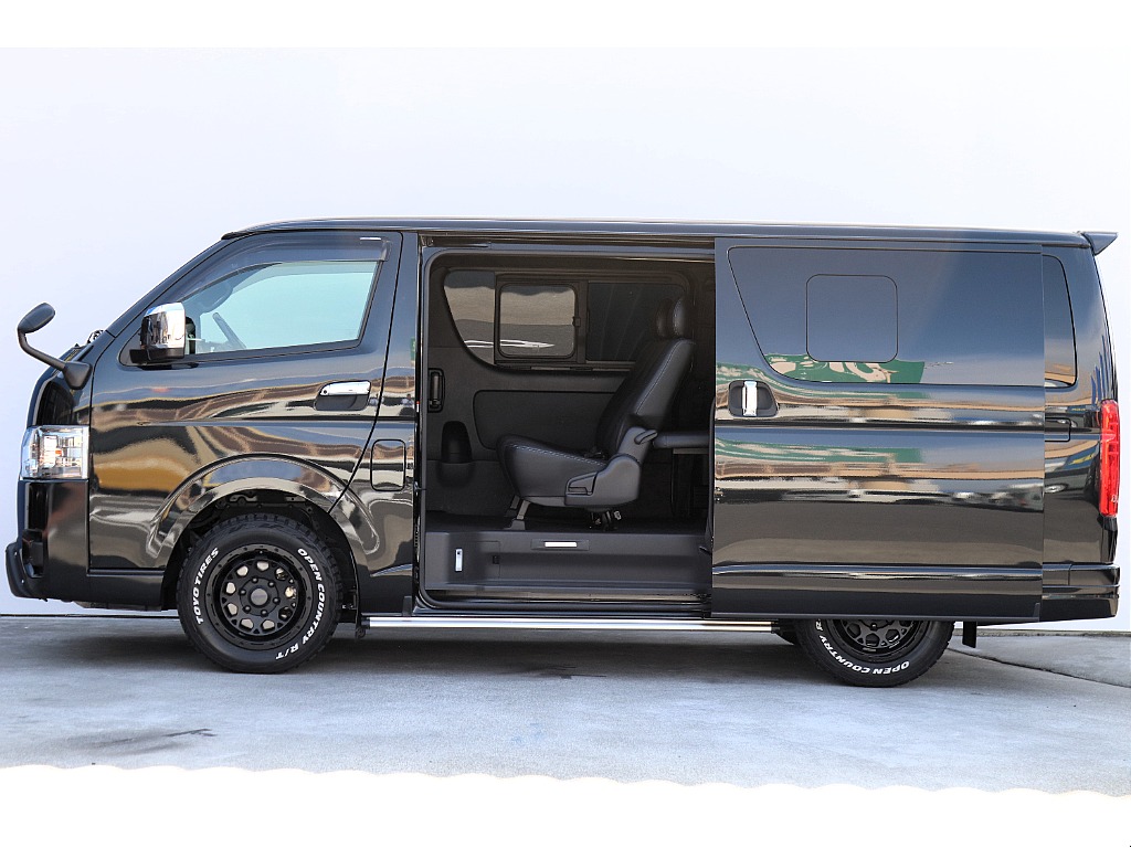 ハイエース高崎店にて展示中♪027-329-5670！！