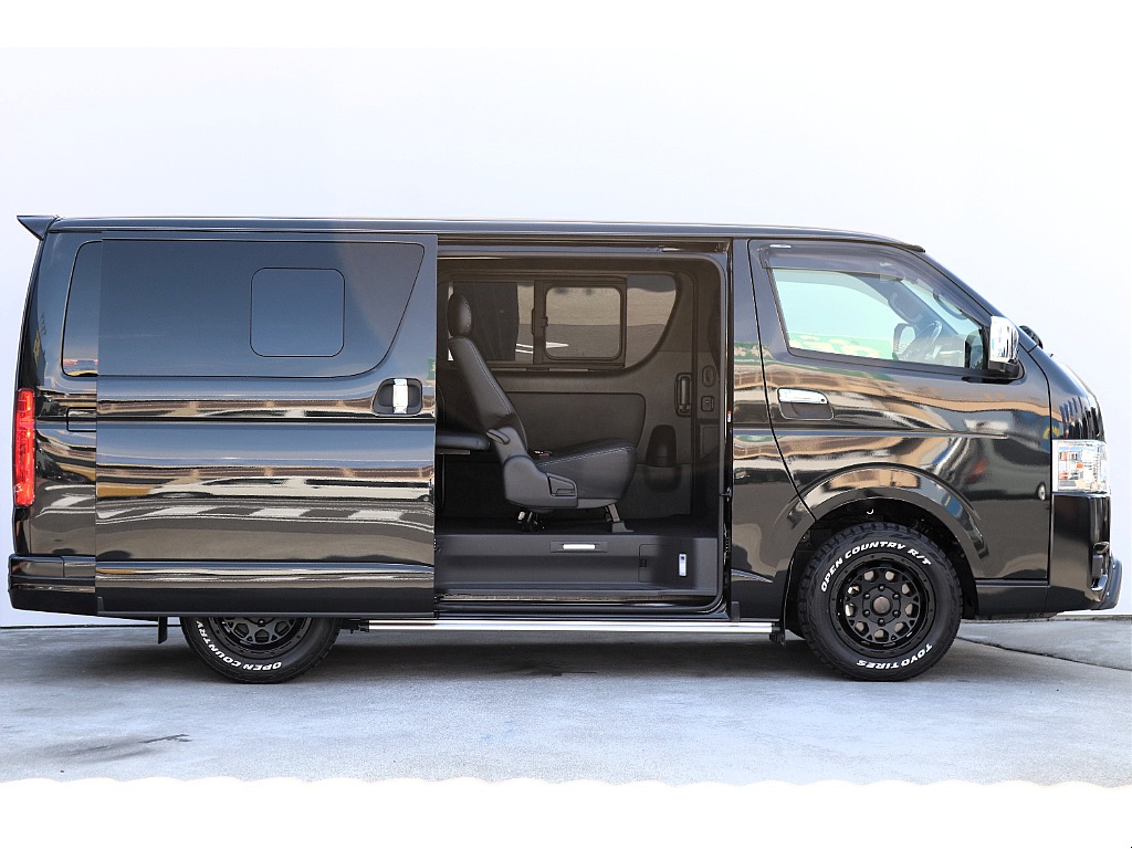 ハイエース高崎店にて展示中♪027-329-5670！！