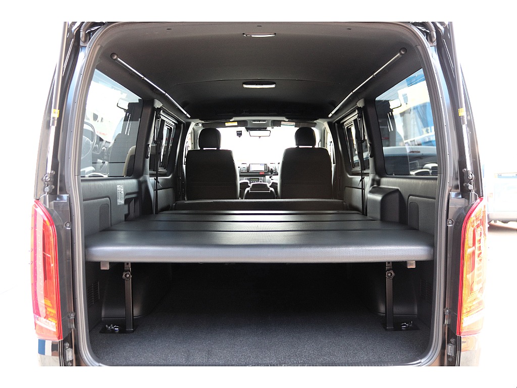 ハイエース高崎店にて展示中♪027-329-5670！！