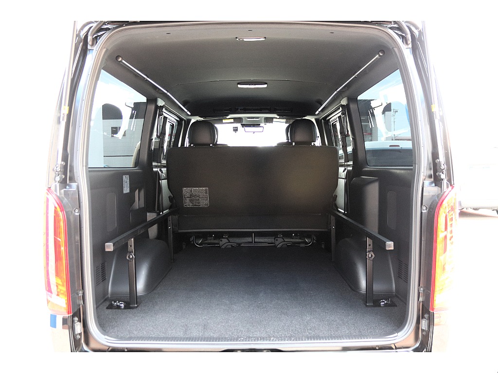 ハイエース高崎店にて展示中♪027-329-5670！！