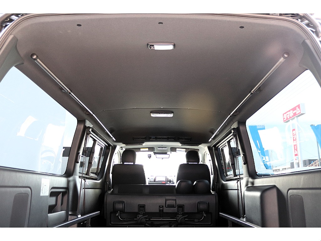 ハイエース高崎店にて展示中♪027-329-5670！！