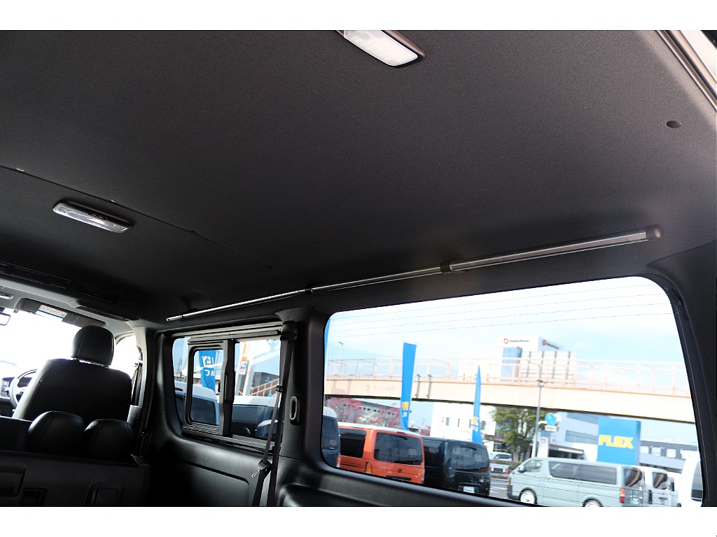 ハイエース高崎店にて展示中♪027-329-5670！！