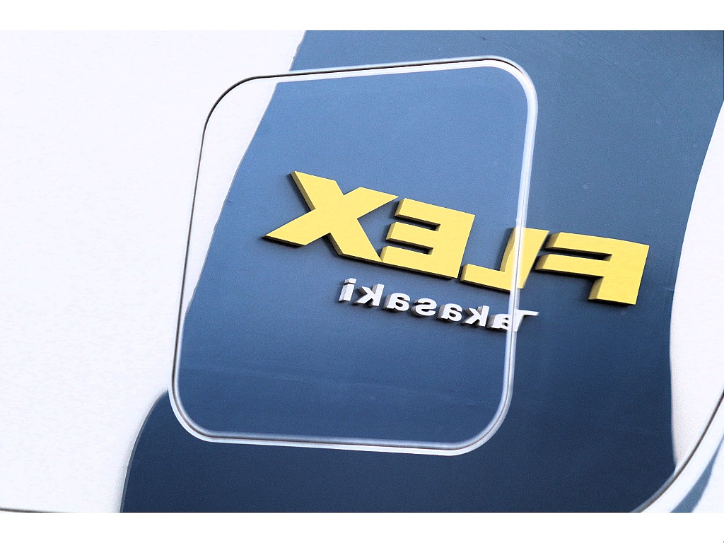 ハイエース高崎店にて展示中♪027-329-5670