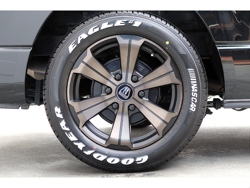 ハイエース高崎店にて展示中♪027-329-5670