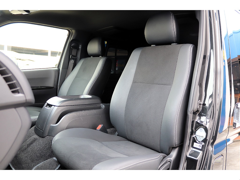 ハイエース高崎店にて展示中♪027-329-5670