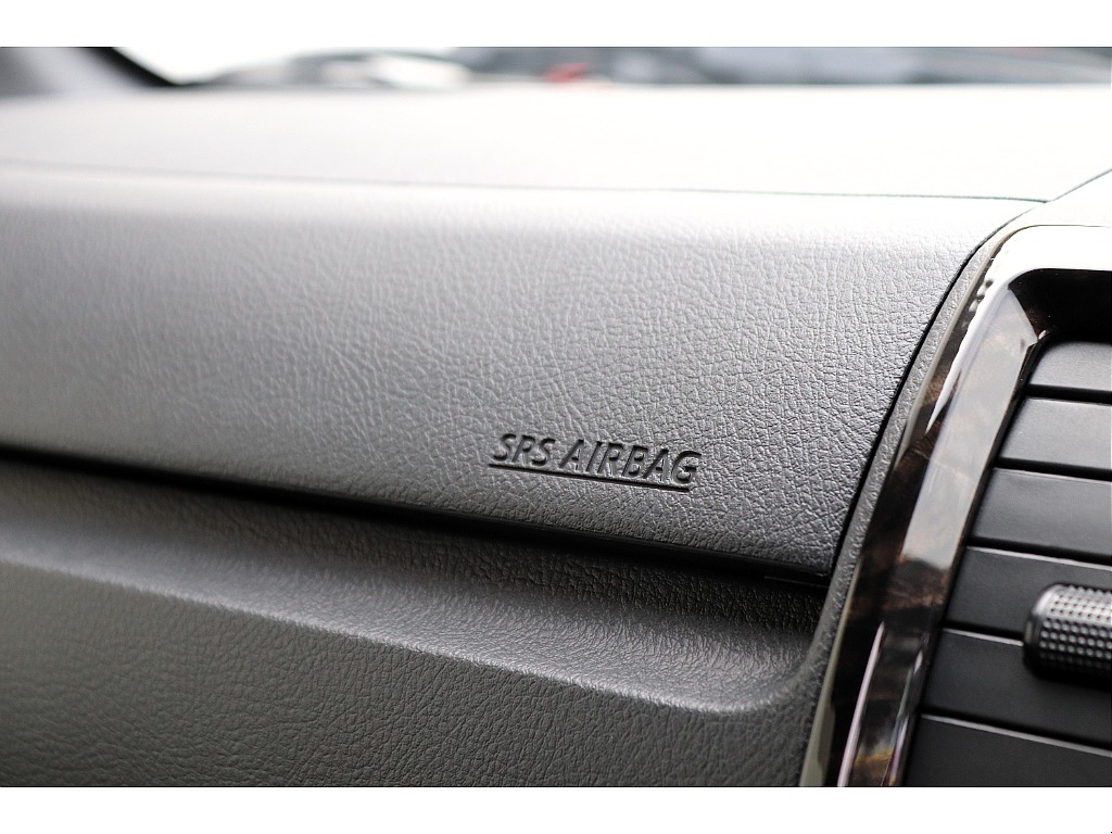 ハイエース高崎店にて展示中♪027-329-5670