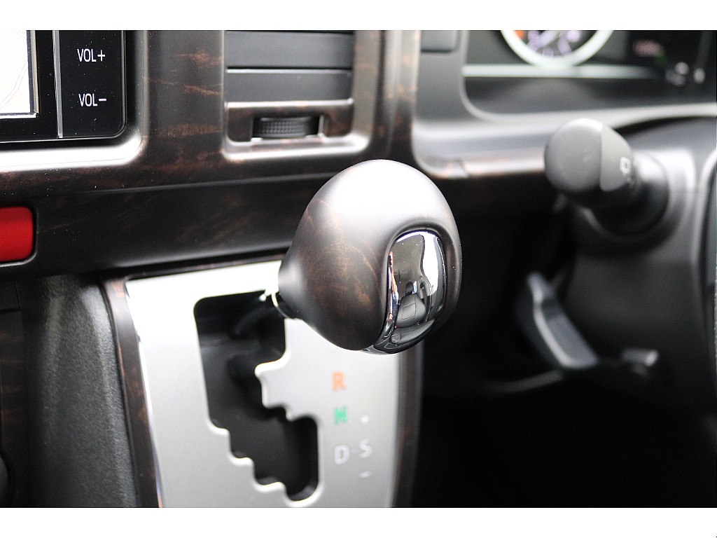 ハイエース高崎店にて展示中♪027-329-5670