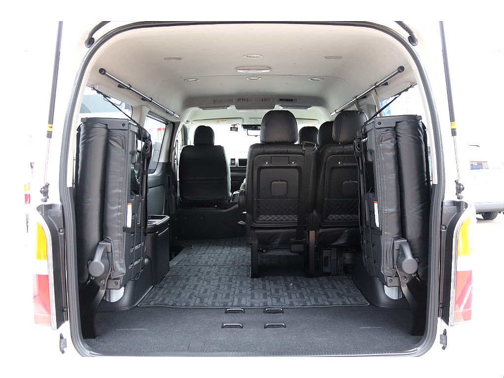 ハイエース高崎店にて展示中♪027-329-5670