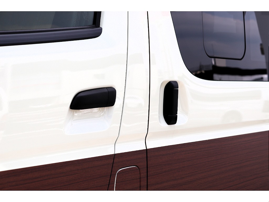 ハイエース高崎店にて展示中♪027-329-5670