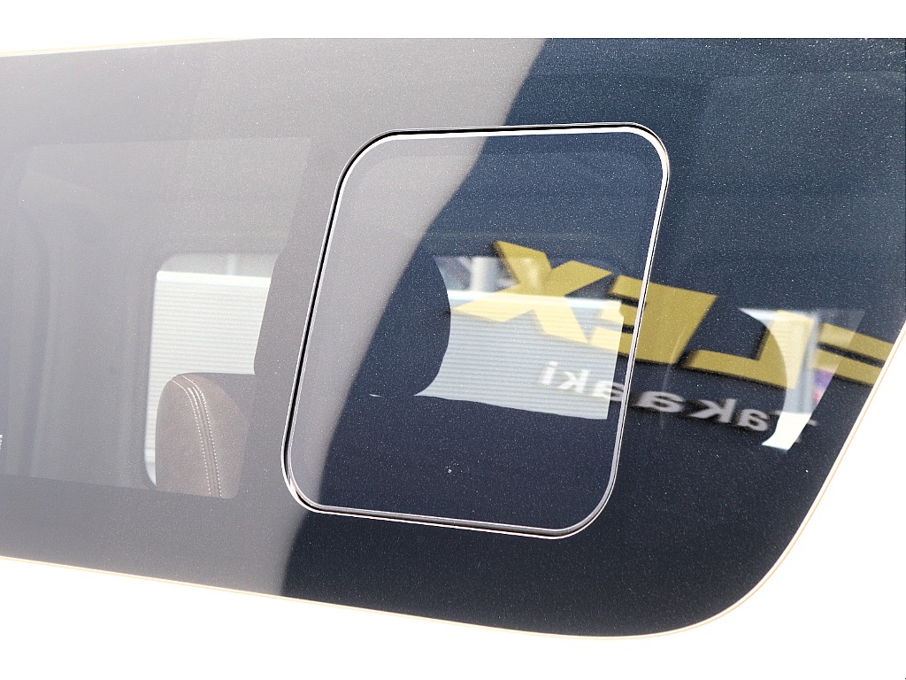 ハイエース高崎店にて展示中♪027-329-5670