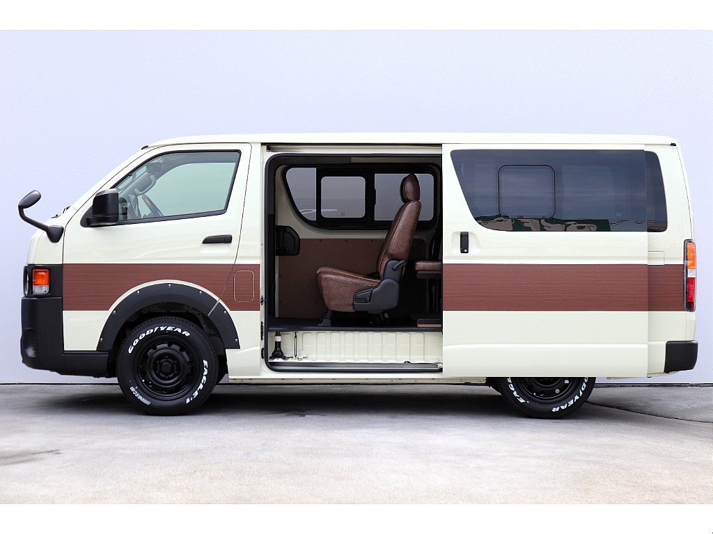 ハイエース高崎店にて展示中♪027-329-5670