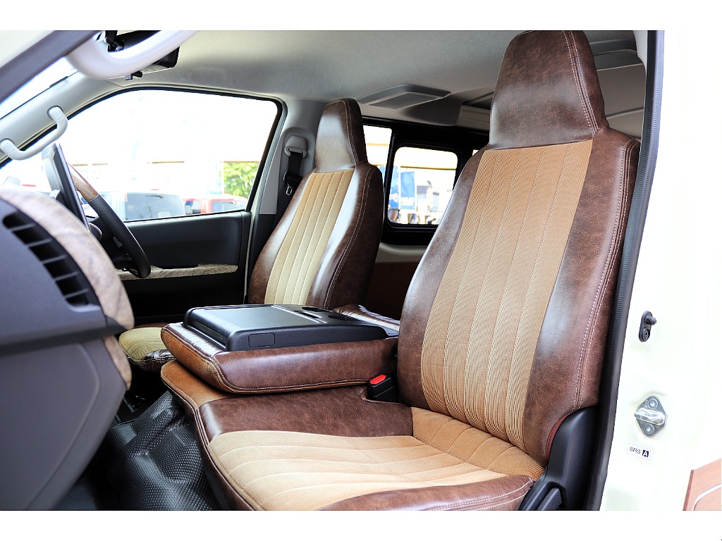 ハイエース高崎店にて展示中♪027-329-5670