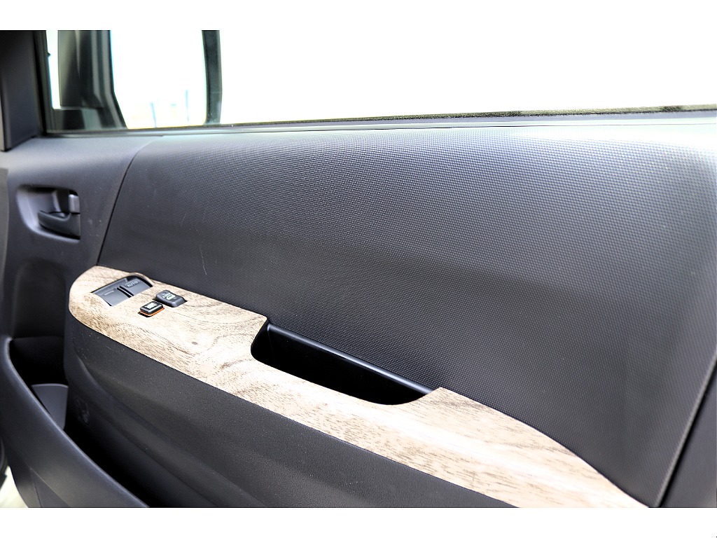 ハイエース高崎店にて展示中♪027-329-5670