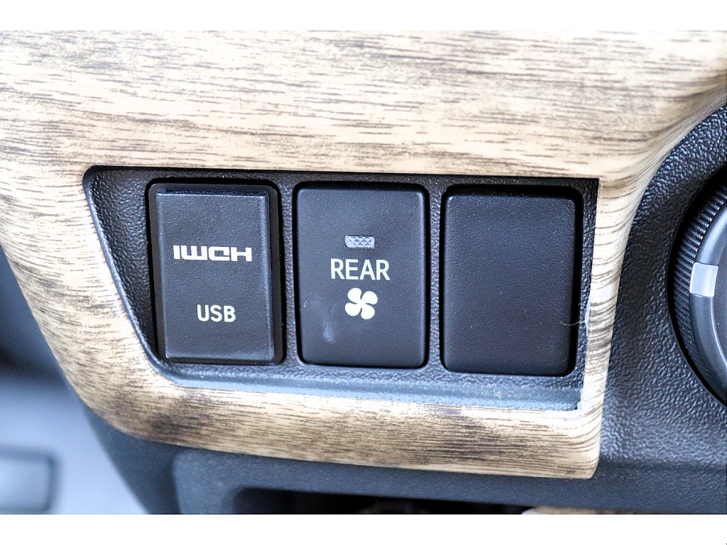 ハイエース高崎店にて展示中♪027-329-5670