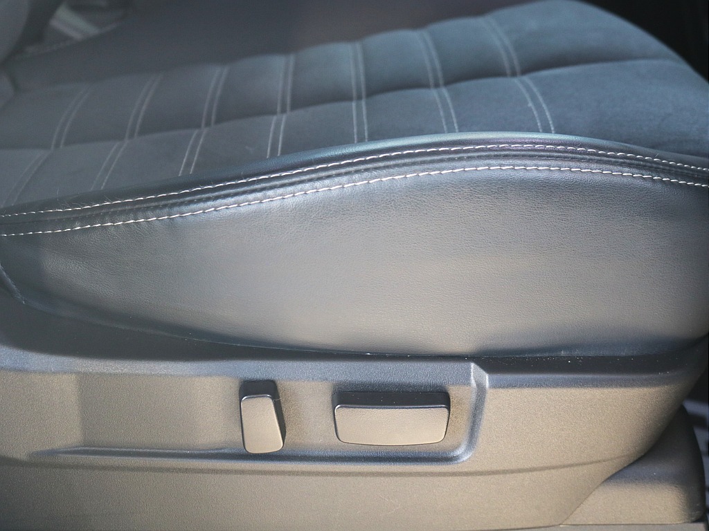 運転席側パワーシート