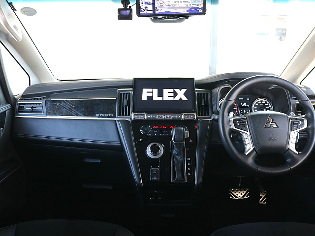 最上級グレード特別仕様車インテリア