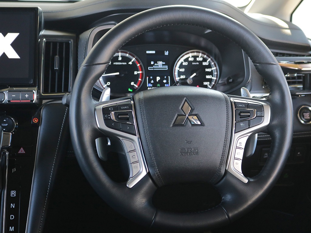 ステアリングスイッチ