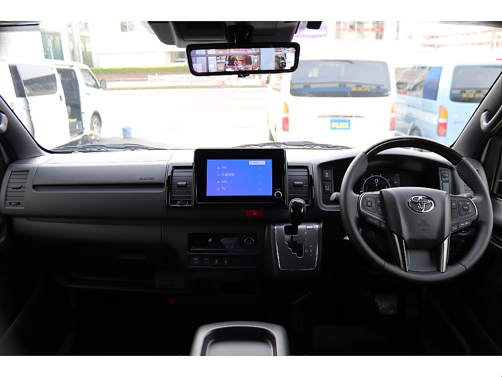 マイナーチェンジで新しくなったインテリアパネル♪